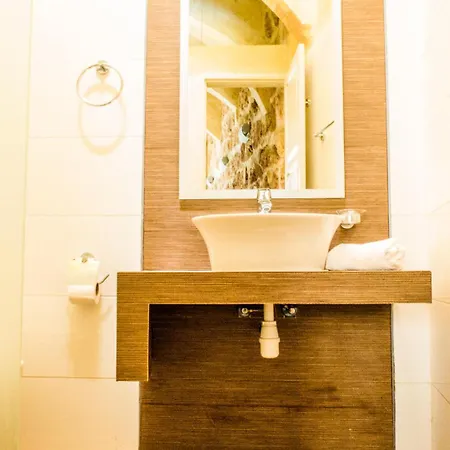 Nuffara - A Charming Traditional With A Large Pool * Xagħra