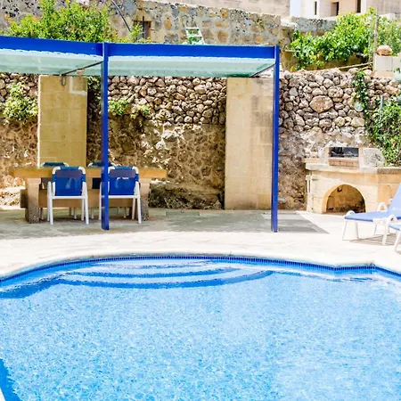 Nuffara - A Charming Traditional With A Large Pool * Xaghra